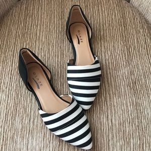 NEW Glaze Akira Flats Shoes Black White 6.5